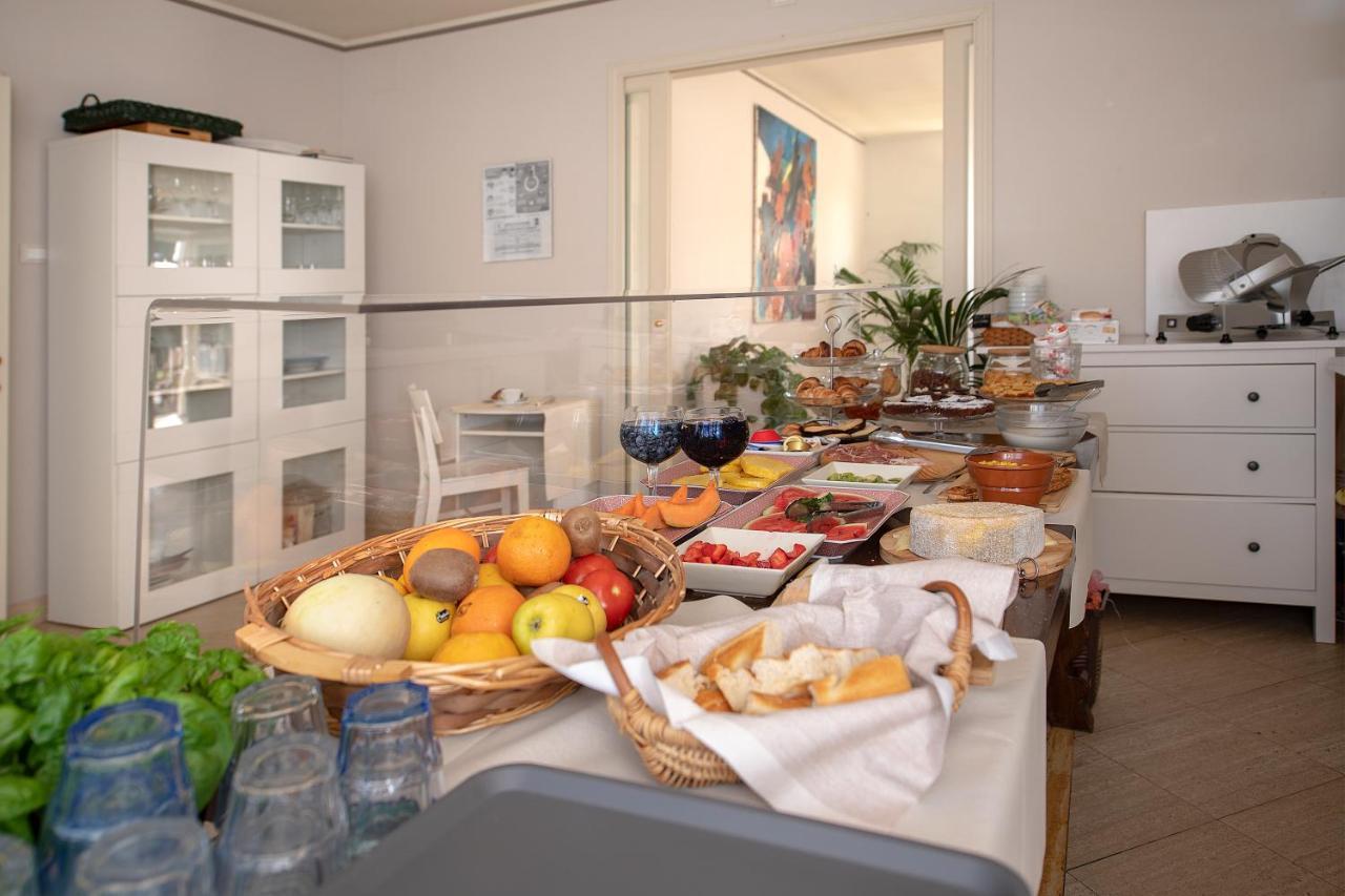 Relais Villa Isabel 피에트라산타 외부 사진